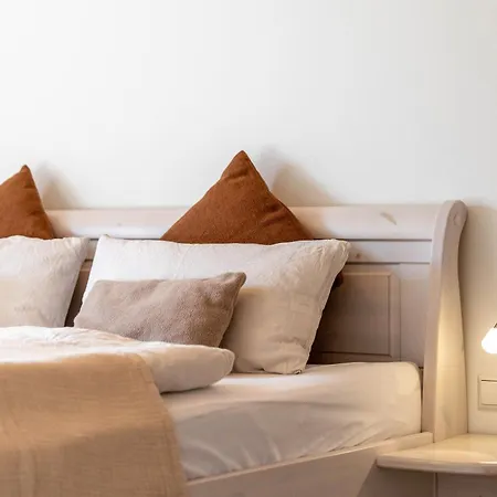 Geyerbad Mit Sauna بيت للعطل Messstetten